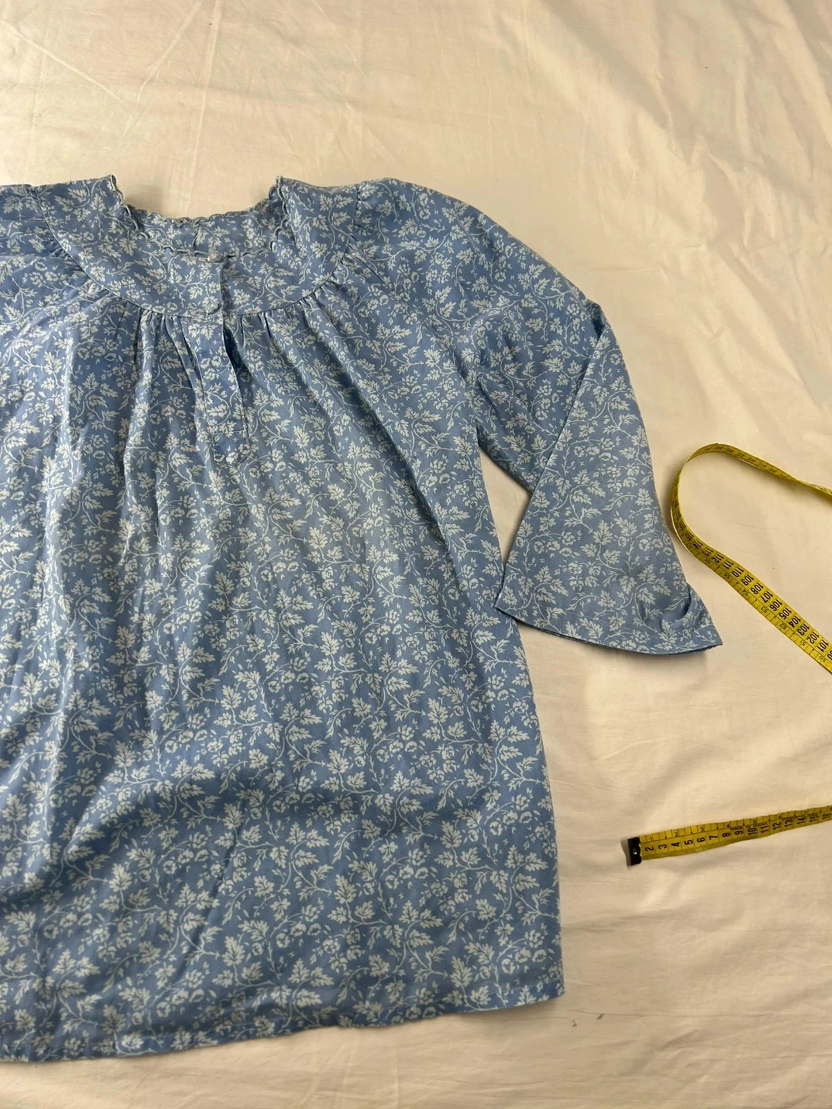 Blauw en wit vintage print lange mouw blouse – photo 2